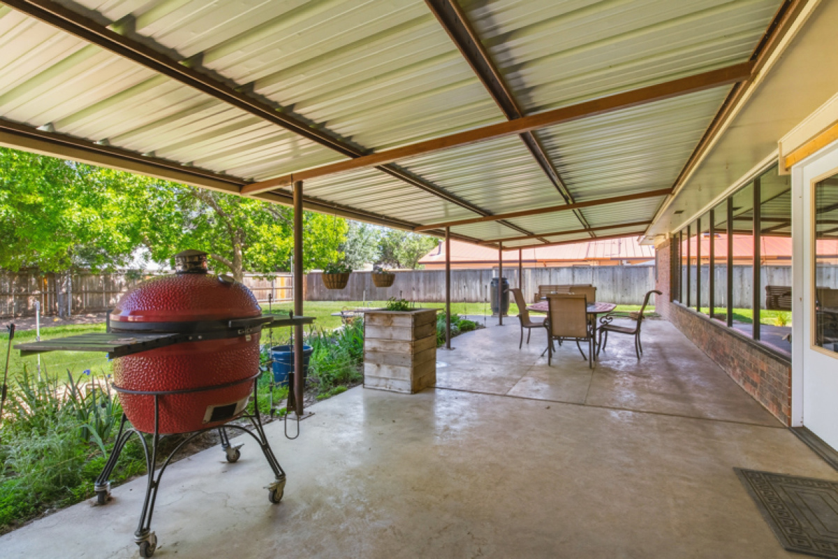 1201 Prairie Dr, Dalhart, Texas 79022, 3 Bedrooms Bedrooms, ,2 BathroomsBathrooms,Single Family Home,Active Listings,Prairie Dr,1197