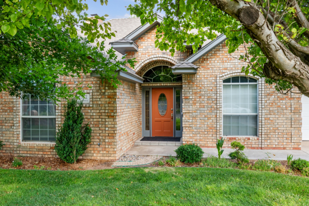 1912 Cherokee Trail, Dalhart, Texas 79022, 3 Bedrooms Bedrooms, ,2 BathroomsBathrooms,Single Family Home,Active Listings,Cherokee Trail,1198