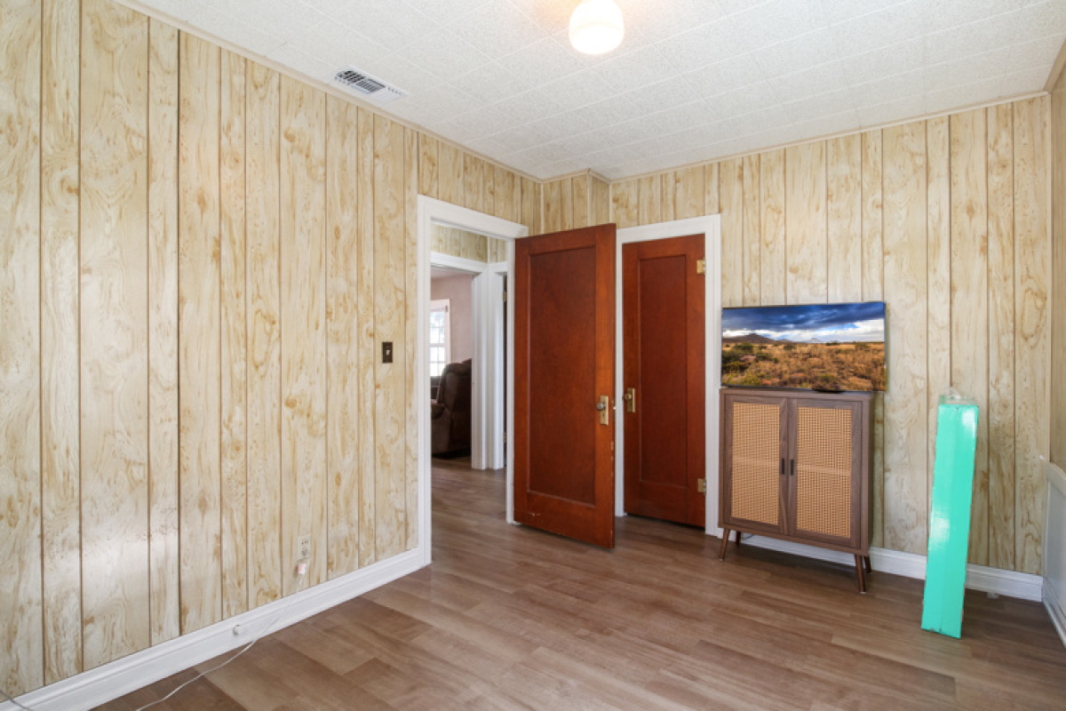 910 Olive Ave, Dalhart, Texas 79022, 2 Bedrooms Bedrooms, ,1 BathroomBathrooms,Single Family Home,Active Listings,Olive Ave,1199