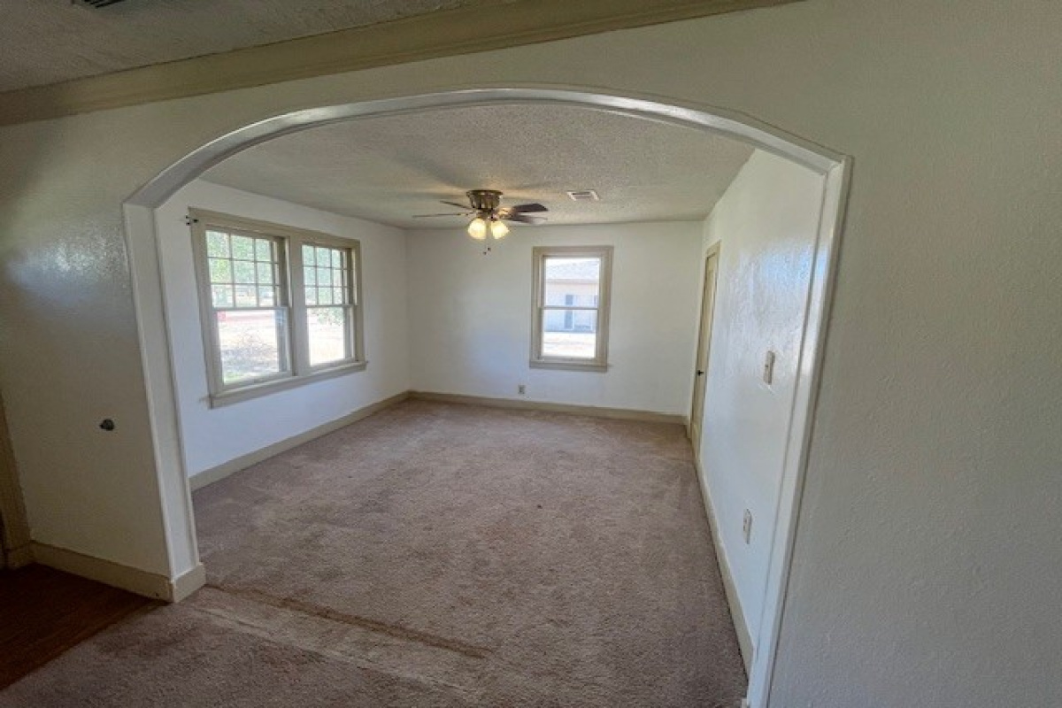 1316 Denver, Dalhart, Texas 790022, 3 Bedrooms Bedrooms, ,2 BathroomsBathrooms,Single Family Home,Active Listings,Denver,1205