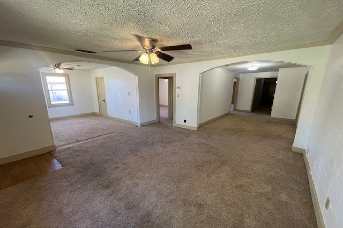 1316 Denver, Dalhart, Texas 790022, 3 Bedrooms Bedrooms, ,2 BathroomsBathrooms,Single Family Home,Active Listings,Denver,1205