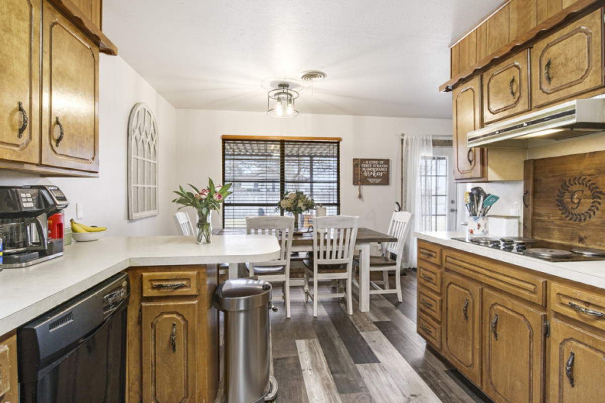 Apache Dr 1601, Dalhart, Texas 79022, 3 Bedrooms Bedrooms, ,1 BathroomBathrooms,Single Family Home,Active Listings,1601,1207