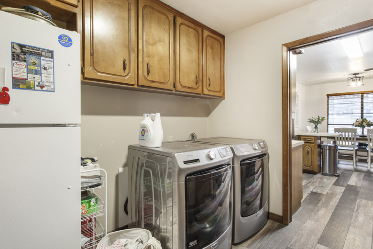 Apache Dr 1601, Dalhart, Texas 79022, 3 Bedrooms Bedrooms, ,1 BathroomBathrooms,Single Family Home,Active Listings,1601,1207