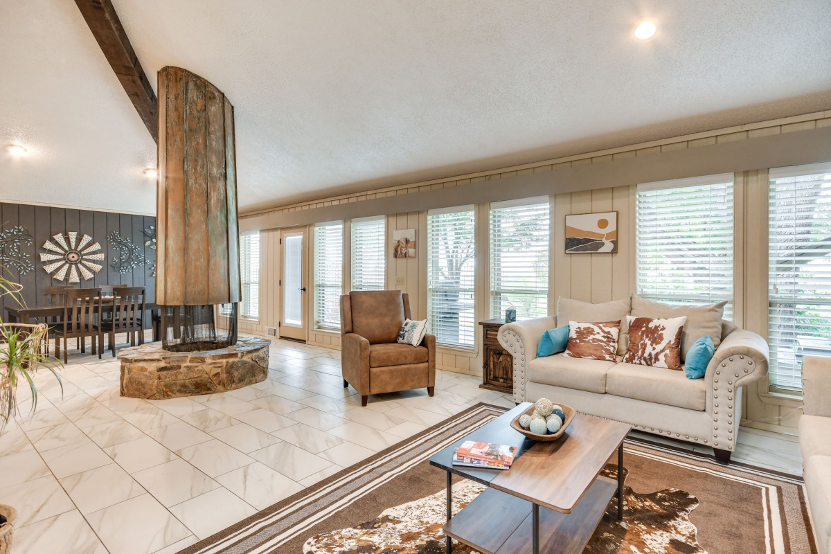 1512 Yucca Dr, Dalhart, Texas 79022, 4 Bedrooms Bedrooms, ,3 BathroomsBathrooms,Single Family Home,Active Listings,Yucca Dr,1208
