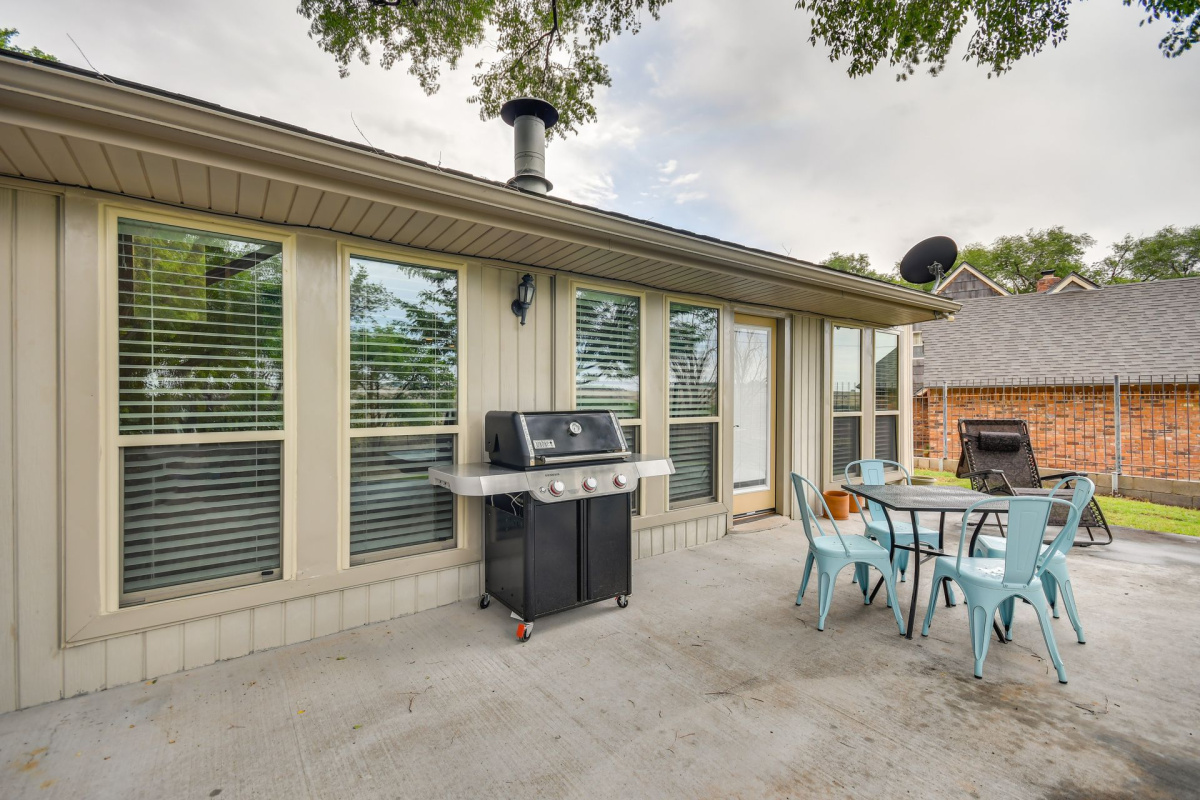 1512 Yucca Dr, Dalhart, Texas 79022, 4 Bedrooms Bedrooms, ,3 BathroomsBathrooms,Single Family Home,Active Listings,Yucca Dr,1208