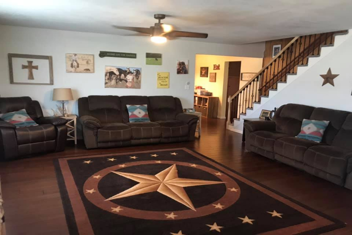 906 12th, Hartley, Texas 79044, 6 Bedrooms Bedrooms, ,2 BathroomsBathrooms,Single Family Home,Sold Listings,12th,1026