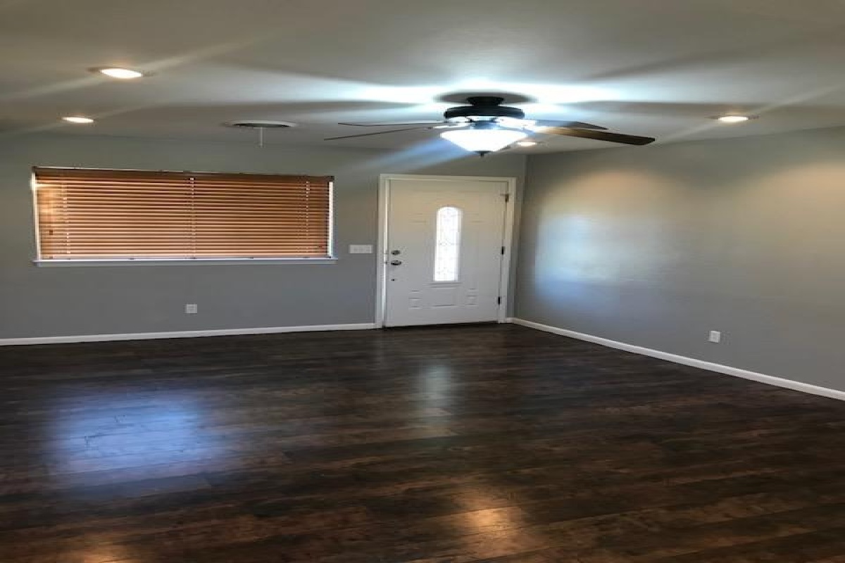 1405 E 7th St, Dalhart, Texas 79022, 3 Bedrooms Bedrooms, ,2 BathroomsBathrooms,Single Family Home,Rental Listings,E 7th St,1049
