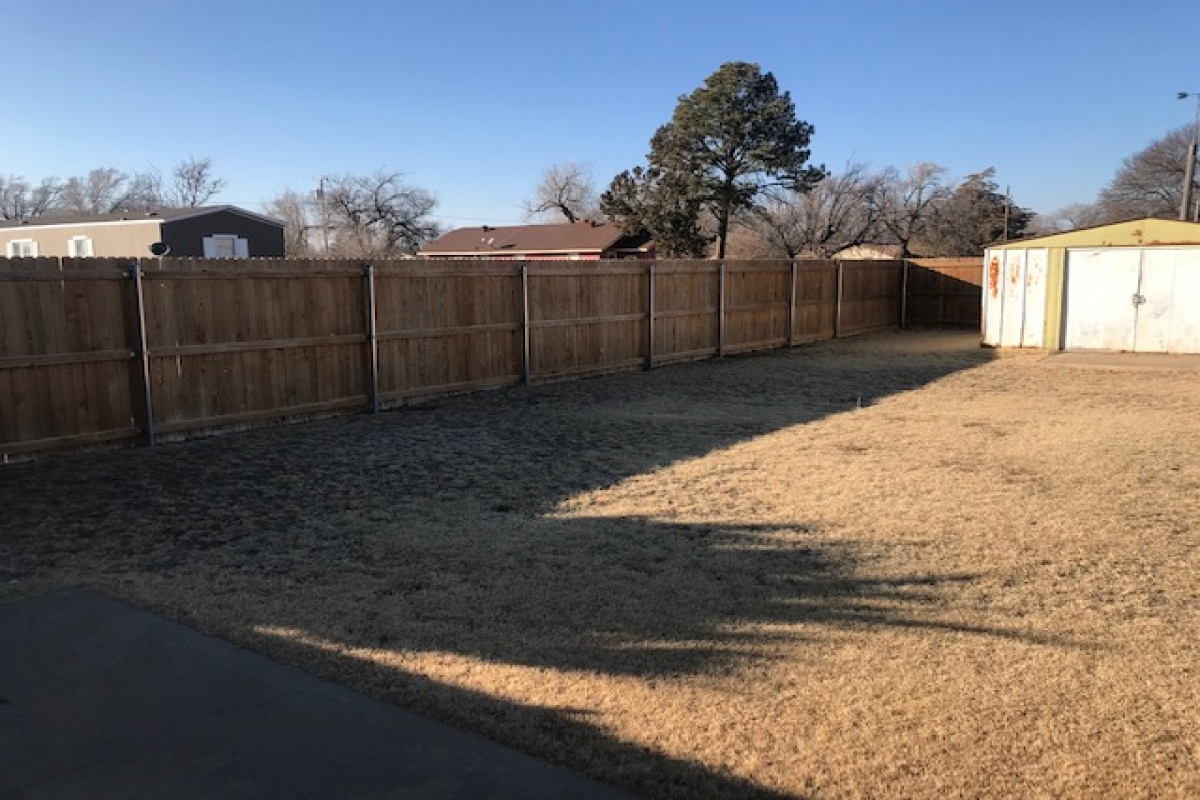 1405 E 7th St, Dalhart, Texas 79022, 3 Bedrooms Bedrooms, ,2 BathroomsBathrooms,Single Family Home,Rental Listings,E 7th St,1049