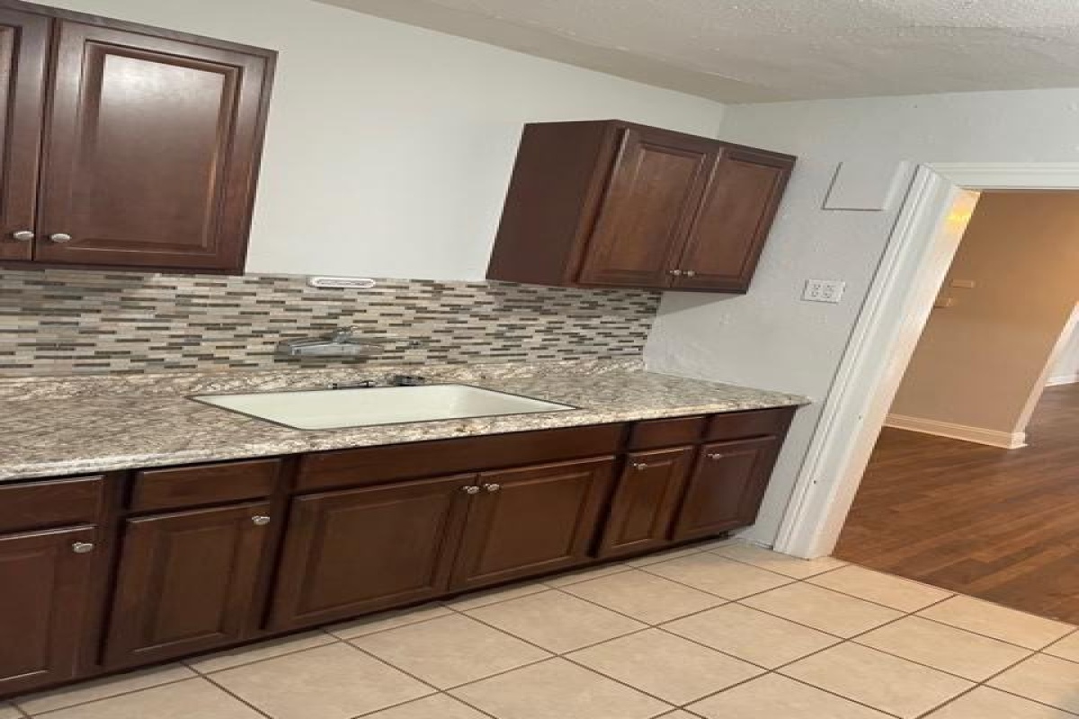 905 Rock Island, Dalhart, Texas 79022, 3 Bedrooms Bedrooms, ,2 BathroomsBathrooms,Single Family Home,Rental Listings,Rock Island,1055