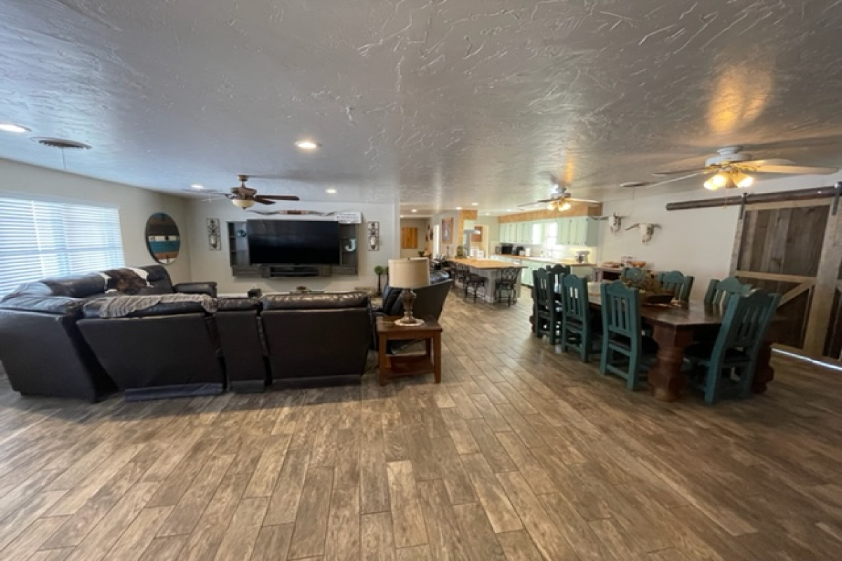 3020 Canyon Trail, Dalhart, Texas 79022, 3 Bedrooms Bedrooms, ,1.75 BathroomsBathrooms,Single Family Home,Sold Listings,Canyon Trail,1056