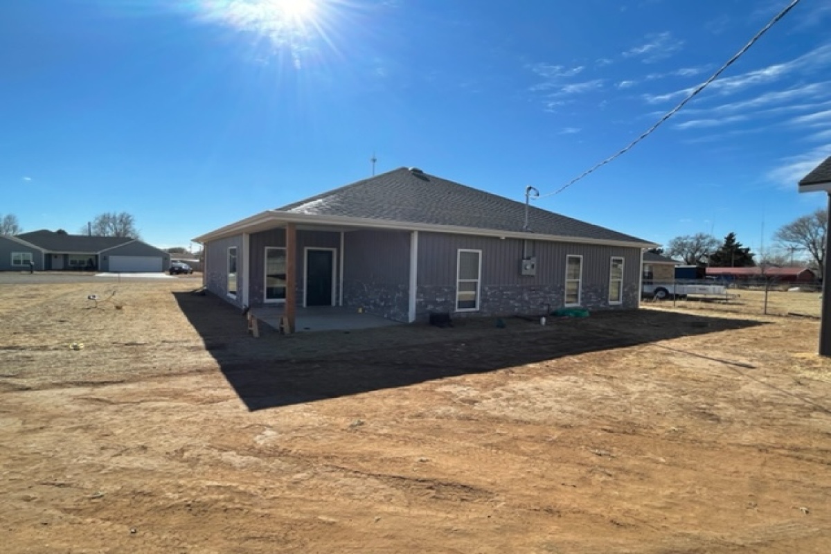 1613 7th, Dalhart, Texas 79022, 3 Bedrooms Bedrooms, ,2 BathroomsBathrooms,Single Family Home,Sold Listings,7th,1057