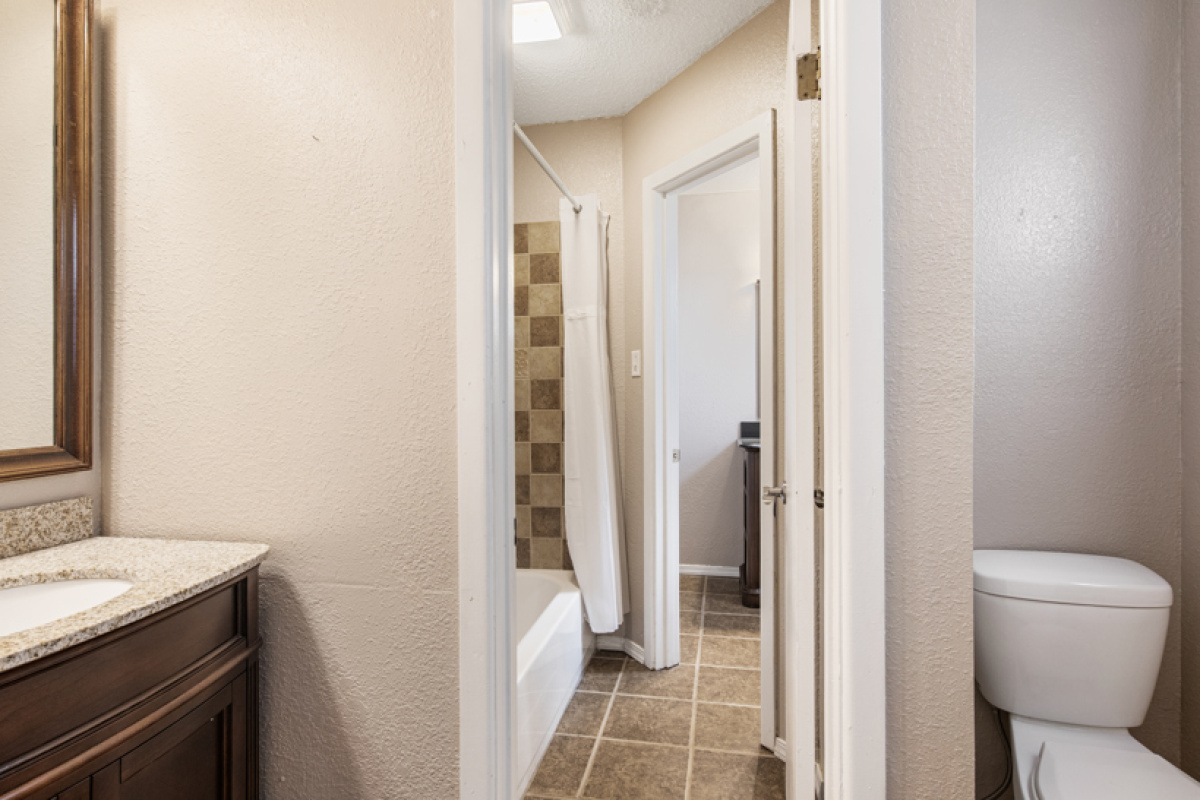 1602 Oak Ave, Dalhart, Texas 79022, 4 Bedrooms Bedrooms, ,2 BathroomsBathrooms,Single Family Home,Sold Listings,Oak Ave,1059