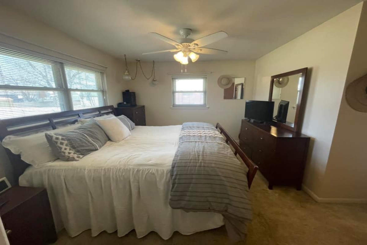 1320 Elm, Dalhart, Texas 79022, 3 Bedrooms Bedrooms, ,2 BathroomsBathrooms,Single Family Home,Sold Listings,Elm,1060