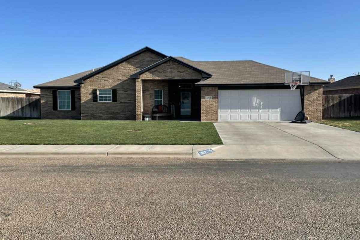 1812 Wagon Trial Road, Dalhart, Texas 79022, 3 Bedrooms Bedrooms, ,2 BathroomsBathrooms,Single Family Home,Sold Listings,Wagon Trial Road,1061