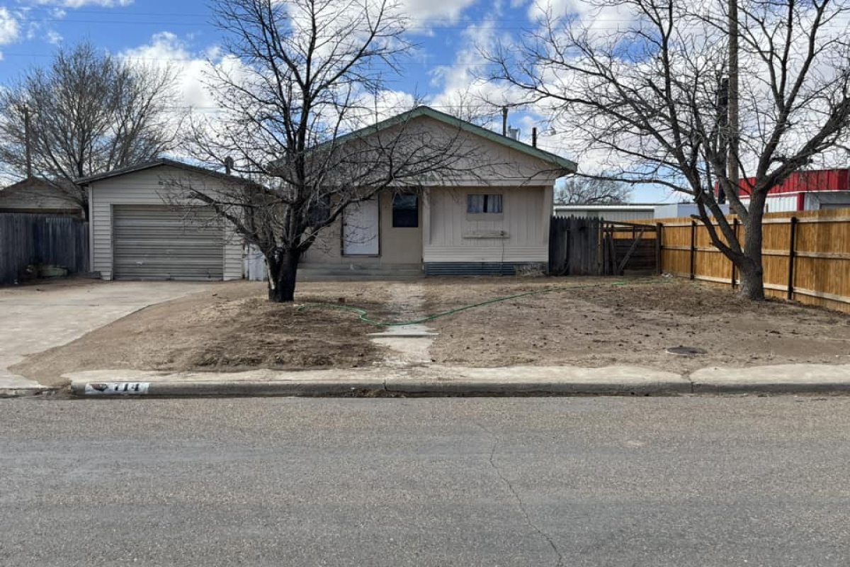 714 Cherry, Dalhart, Texas 79022, 2 Bedrooms Bedrooms, ,1 BathroomBathrooms,Single Family Home,Sold Listings,Cherry,1085